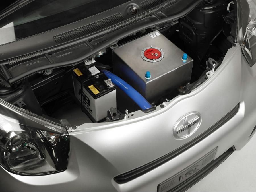  Toyota iQ by Tatsu 2011 года  (фото 5 из 10)